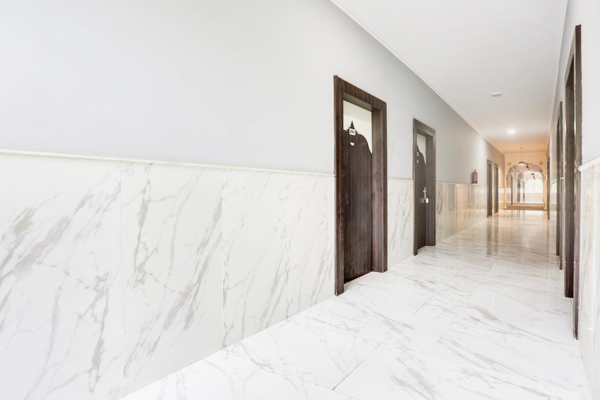 فندق Super Collection O Bhiwadi المظهر الخارجي الصورة
